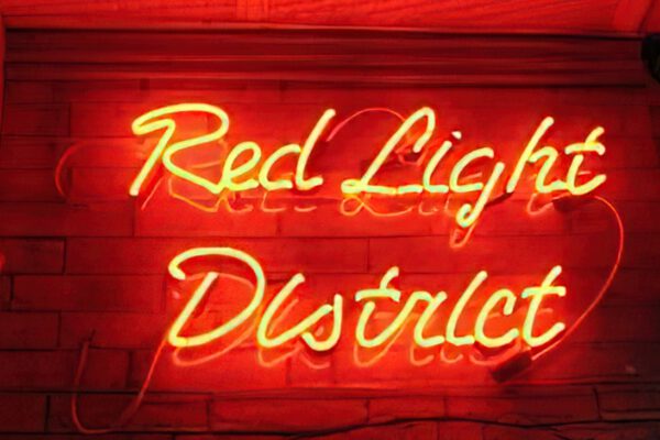 Amsterdam Escorts vs Red Light District